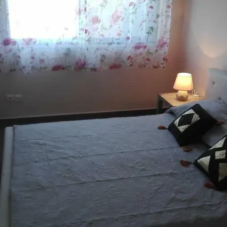 Auravilla Kiveri Ξηροπήγαδο